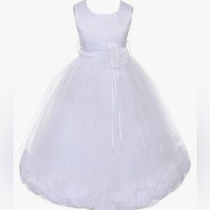 Communion, flower girl, pageant petal dress; color: white       Size: 7/8 kids